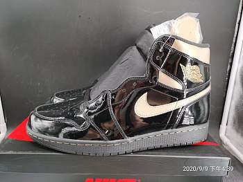 Air Jordan 1 Retro High Black Metallic Gold (2020) 555088-032