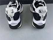 Sacai x Nike Pegasua Vaporfly Black White CI9928 001 - 3