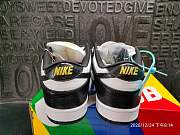 Supreme x Nike SB Dunk Low DH3228-102 - 3