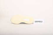 Adidas Yeezy Boost 350 V2 Mono Ice GW2869 - 2