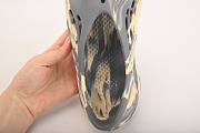 Adidas Yeezy Foam Runner “MXT Moon Gray” GV7904 - 3