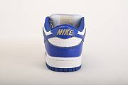 Supreme x Nike SB Dunk Low DH3228-100 - 5