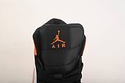 AIR JORDAN 1 MID BLACK STARFISH WHITE 554724 058 - 3
