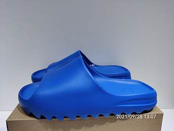 Yeezy Slide Blue