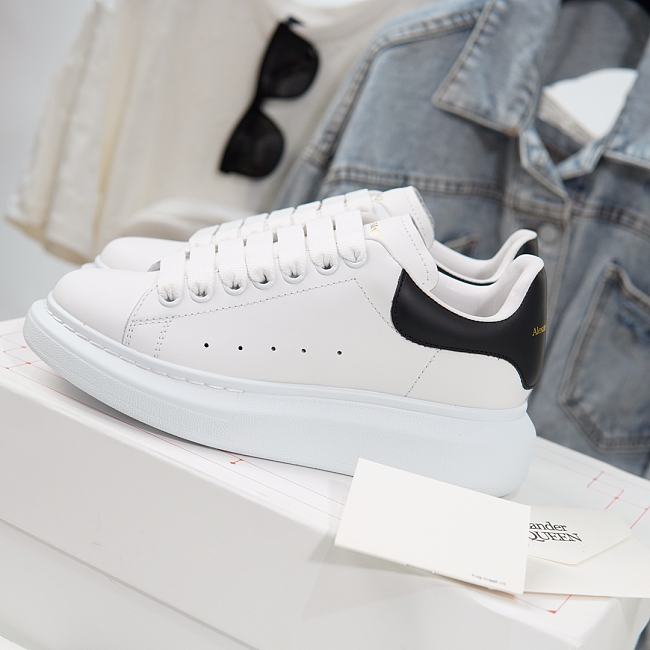 Alexander McQueen Oversized Ivory Black  Version - 1