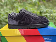 Dover Street Market x SB Dunk Low “Triple Black” DH2686-002 - 5