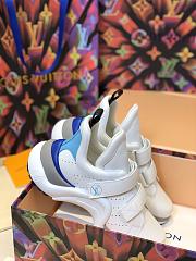 Louis Vuitton Archlight Strap Blue Monogram - 5