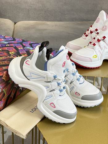 LV ARCHLIGHT SNEAKER LV14