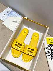 Fendi SIGNATURE Yellow leather slides - 8R8136AE7TF0VVA - 6