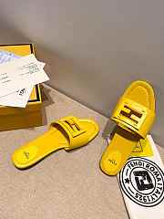 Fendi SIGNATURE Yellow leather slides - 8R8136AE7TF0VVA - 4