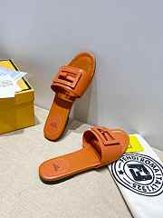 Fendi SIGNATURE Brown leather slides - 8R8136AE7TF1C4R - 4