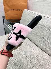 Louis Vuitton Pink Flat Flay Mule - 1A9C38 - 3