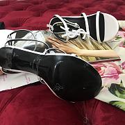 Saint Laurent Cassandra logo plaque 110mm sandals - White 5358150NPVV - 4