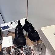 Alexander McQueen Tread Slick Low Lace Up Triple Black 604257 W4L32 - 4