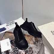 Alexander McQueen Tread Slick Low Lace Up Triple Black 604257 W4L32 - 2