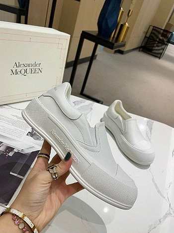 Alexander McQueen Deck Skate Plimsoll Lace-Up White (W)