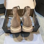 Balenciaga Speed Lace Up Triple Beige 587289W17019710 - 4