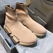Balenciaga Speed 2 Beige 617196W2DB19710 - 6