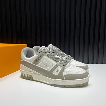 LV TRAINER SNEAKER GREY 1A8WAX