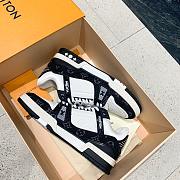 LV TRAINER SNEAKER BLACK JEANS 1A8WAX - 3