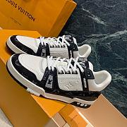 LV TRAINER SNEAKER BLACK JEANS 1A8WAX - 4