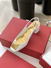 ONE STUD PATENT-LEATHER SLINGBACK PUMP WHITE 30 MM - 4