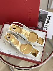 ONE STUD PATENT-LEATHER SLINGBACK PUMP WHITE 30 MM - 6