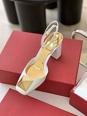 ONE STUD PATENT-LEATHER SLINGBACK PUMP WHITE 60 MM - 5