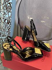 ONE STUD PATENT-LEATHER SLINGBACK PUMP BLACK 90 MM - 3