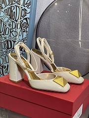 ONE STUD PATENT-LEATHER SLINGBACK PUMP WHITE 90 MM - 3