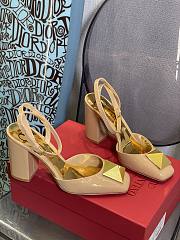 ONE STUD PATENT-LEATHER SLINGBACK PUMP BEIGE 90 MM - 4