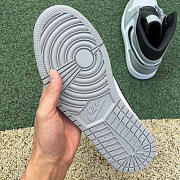 Jordan 1 Mid Light Smoke Grey Anthracite - 554724-078 - 2