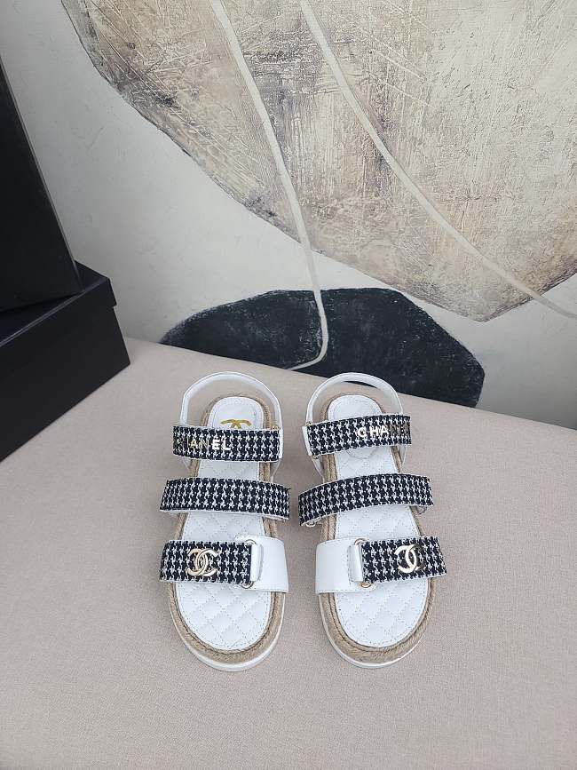 Channel Sandal Flat CN06 - 1