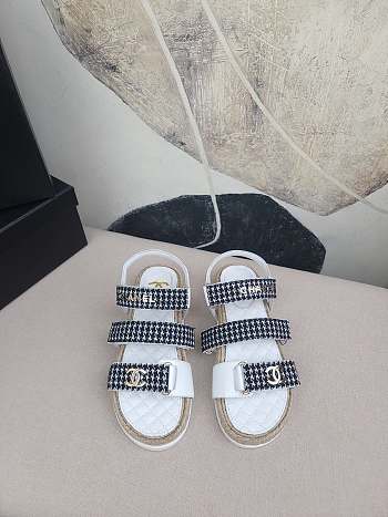 Channel Sandal Flat CN06