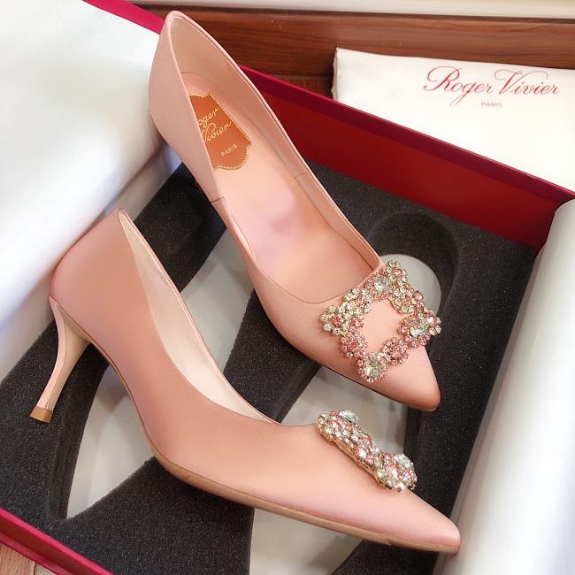 Roger Vivier Trompette Buckle Pink Pumps - 1