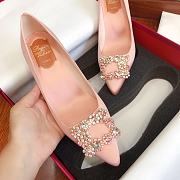 Roger Vivier Trompette Buckle Pink Pumps - 4