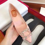 Roger Vivier Trompette Buckle Pink Pumps - 3