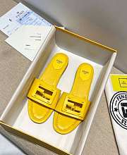 Fendi Yellow leather slides 8R8136AE7TF0VVA  - 1