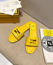 Fendi Yellow leather slides 8R8136AE7TF0VVA  - 3
