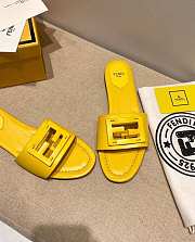 Fendi Yellow leather slides 8R8136AE7TF0VVA  - 2