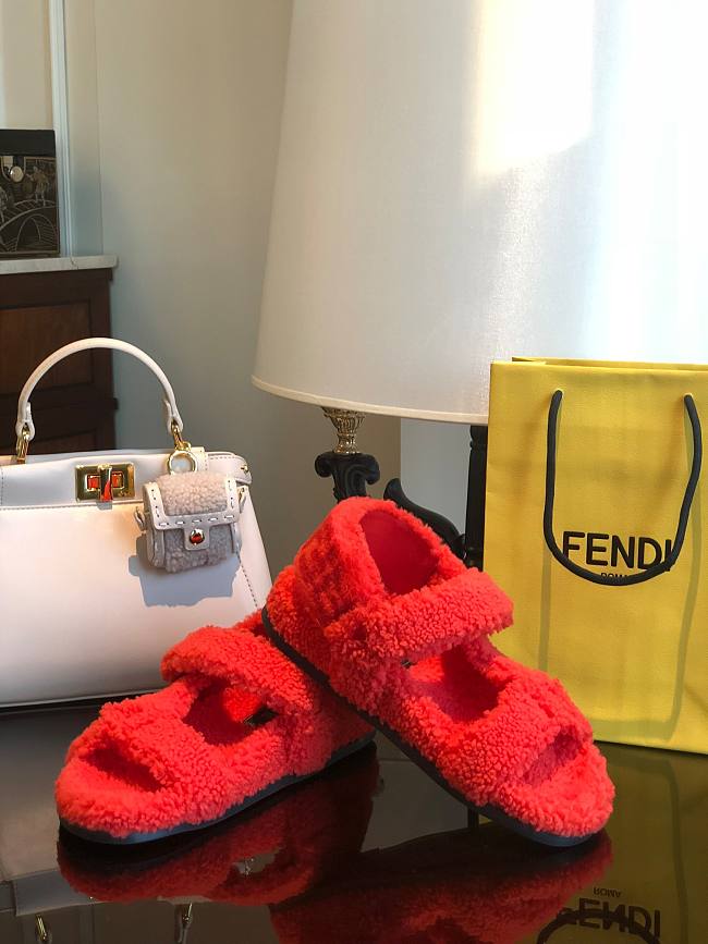 Fendi Feel Red sheepskin sandals 8X8229AGETF1FZG - 1