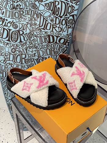 LV Paseo Flat Comfort Sandal in Pink