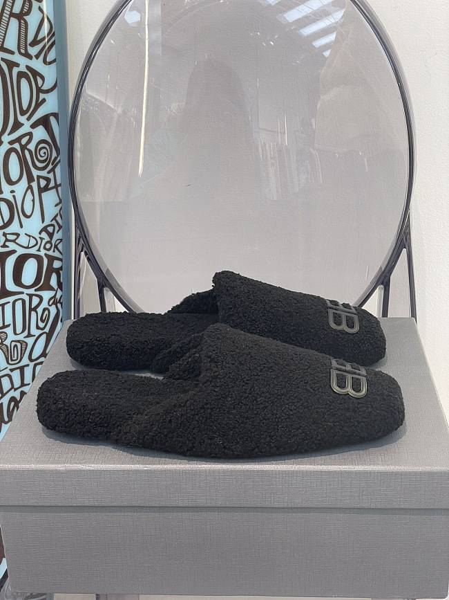 Women’s Cosy BB Mule in Black - 1