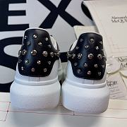 Alexander McQueen Oversized Charm  - 5