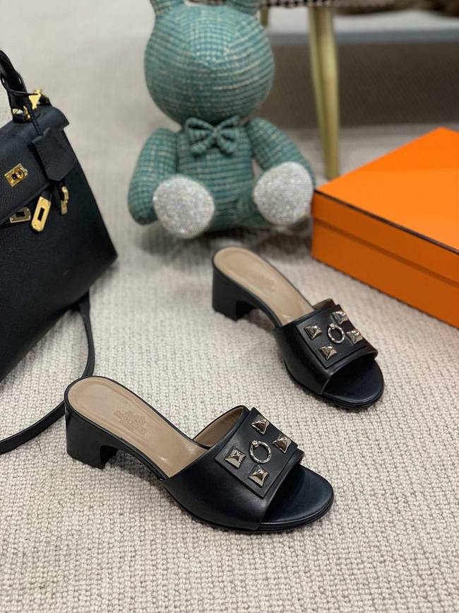 Hermes Oral Sandal Black Charm Leather 001 - 1