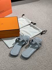 Hermes Oral Sandal Light Grey Leather - 3