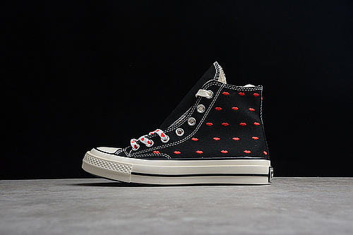 CHUCK TAYLOR ALL-STAR 70S EMBROIDERED LIPS HIGH LOVE ME INTAGE BLACK - 1