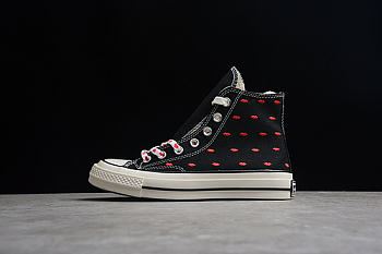 CHUCK TAYLOR ALL-STAR 70S EMBROIDERED LIPS HIGH LOVE ME INTAGE BLACK