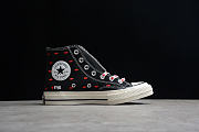 CHUCK TAYLOR ALL-STAR 70S EMBROIDERED LIPS HIGH LOVE ME INTAGE BLACK - 5