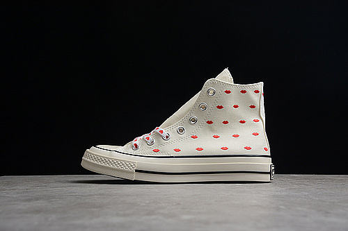 CHUCK TAYLOR ALL-STAR 70S EMBROIDERED LIPS HIGH LOVE ME INTAGE WHITE - 1
